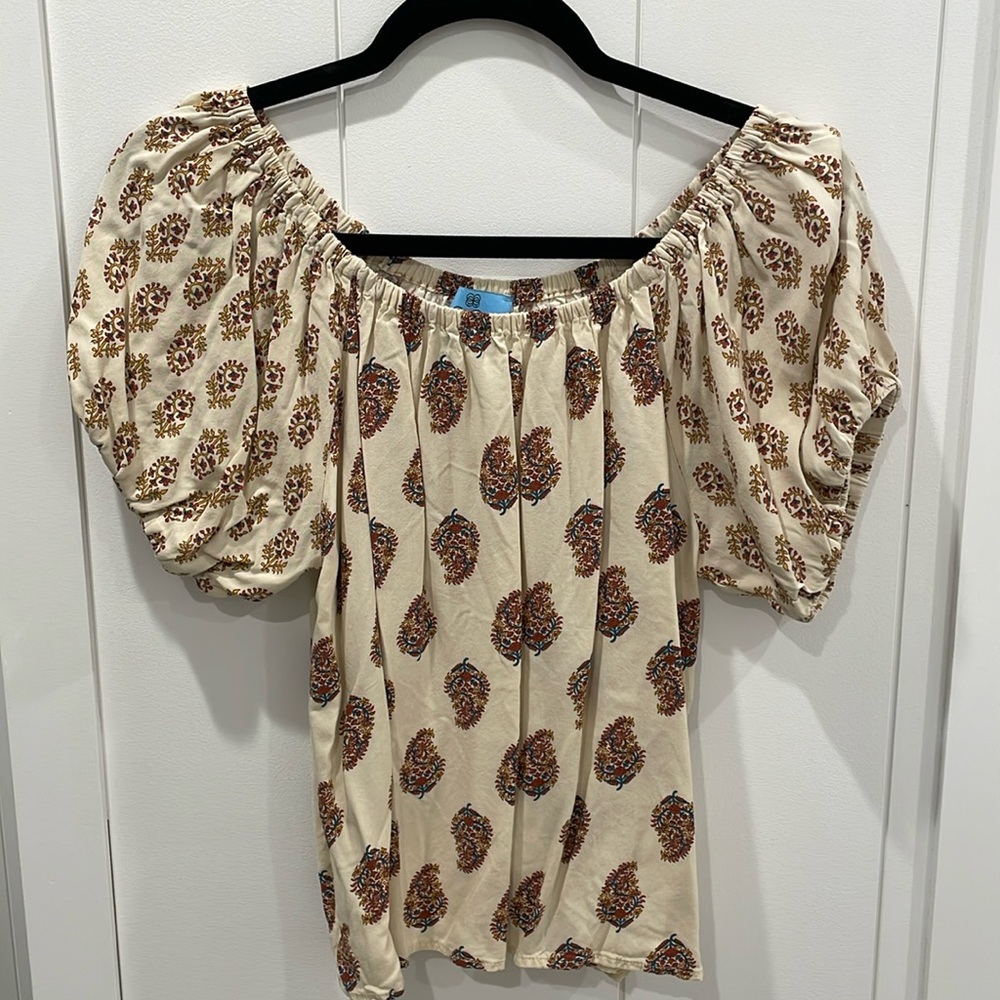 CeCe shirt Size Medium